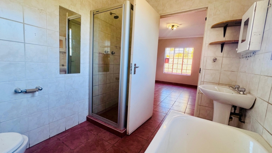 4 Bedroom Property for Sale in Bodorp North West